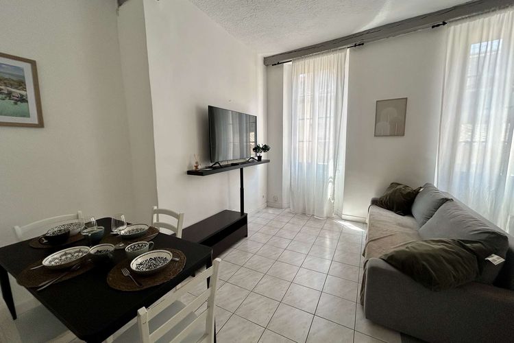 Appt 2 pièces 4 couchages FREJUS