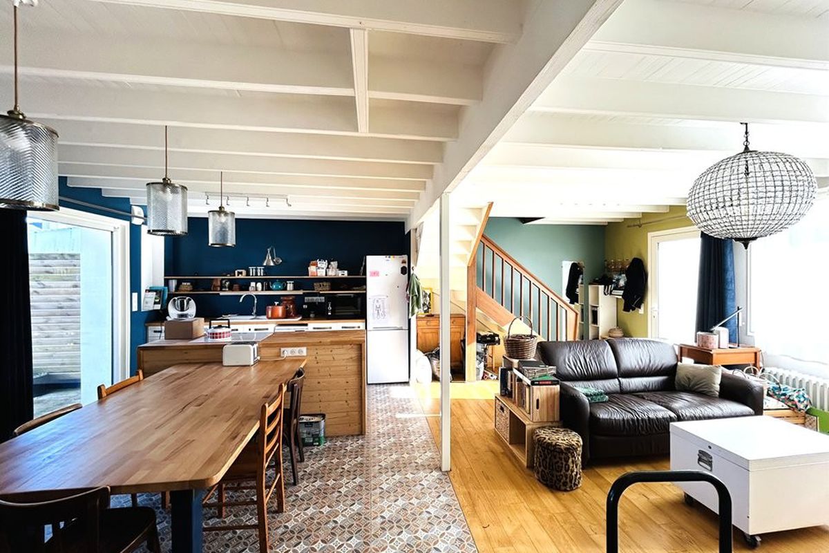 Belle maison 8 personnes jardin clos, proche des commodités, parking, wifi