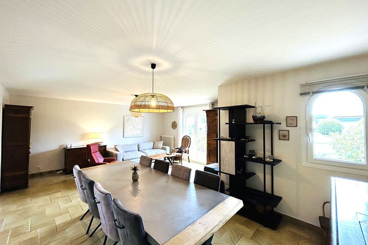 Belle maison familiale avec jardin, terrasse, wifi,  proche plage