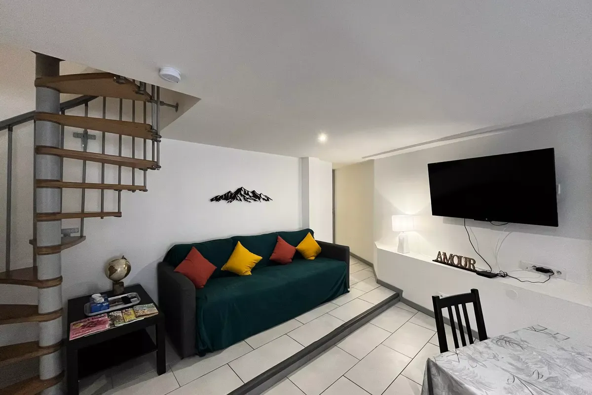 3 Pièces 6 Personnes