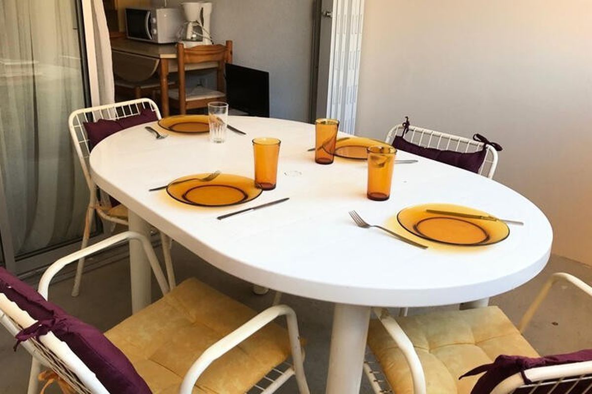 1 Pièce 4 Personnes