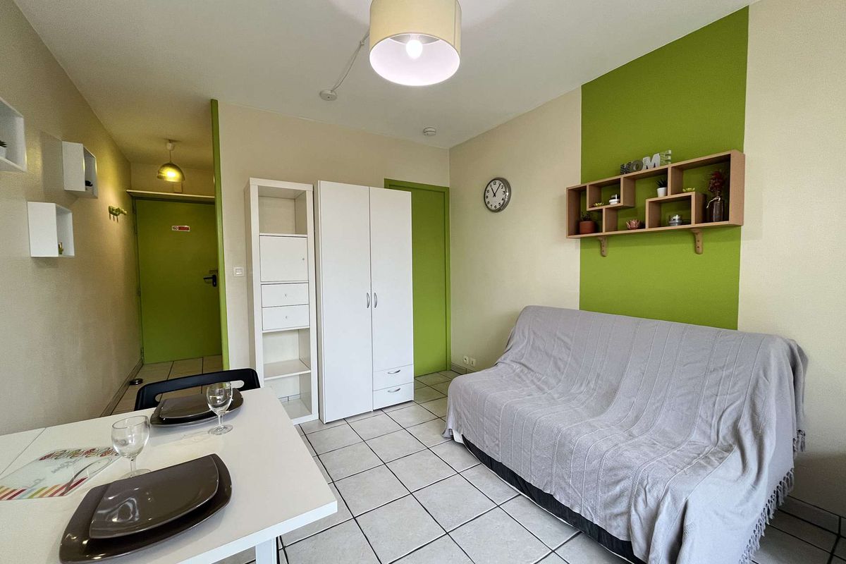 STUDIO La Rochelle - 2 couchages - quartier les Minimes - Residence descartes