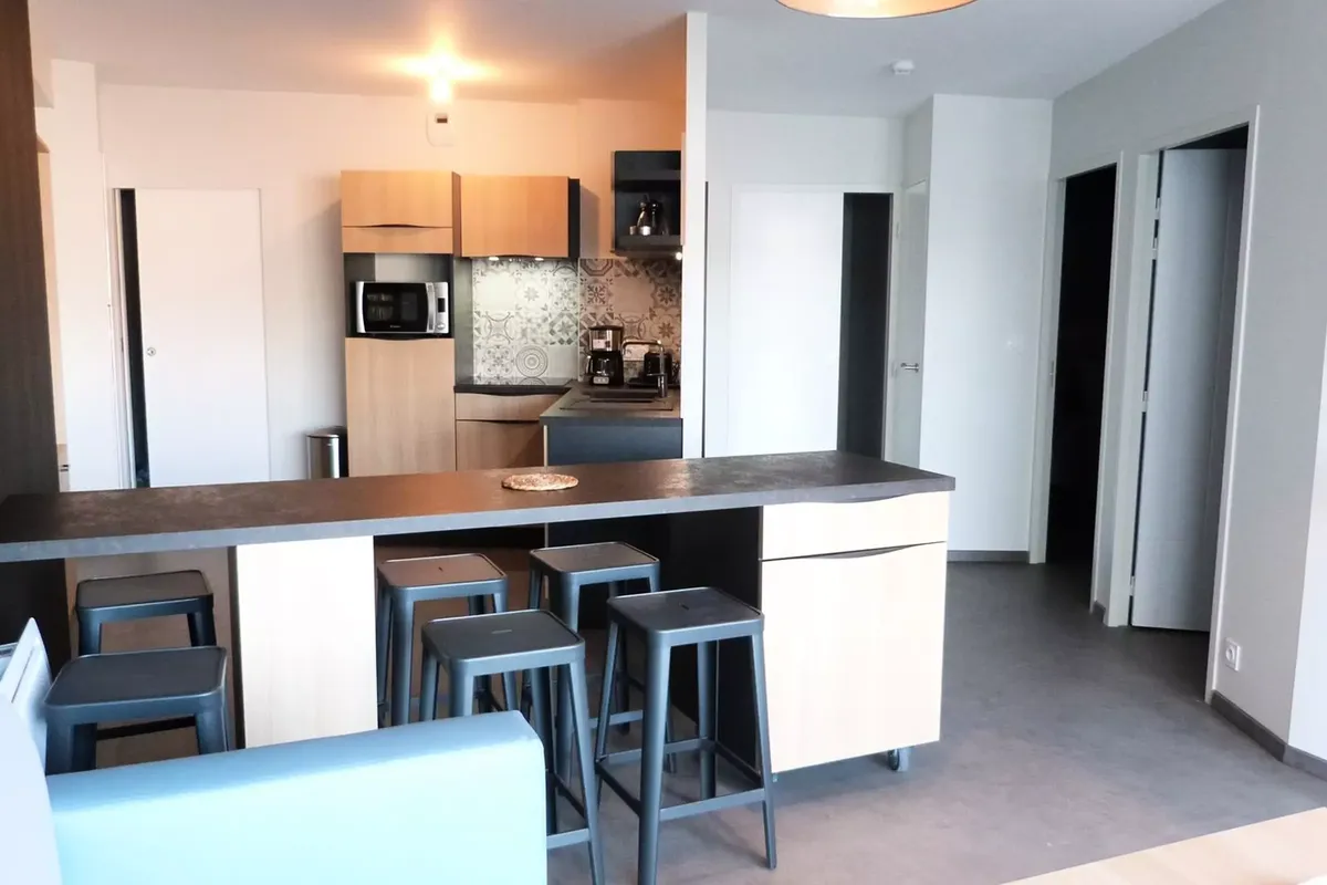 3 Pièces 6 Personnes