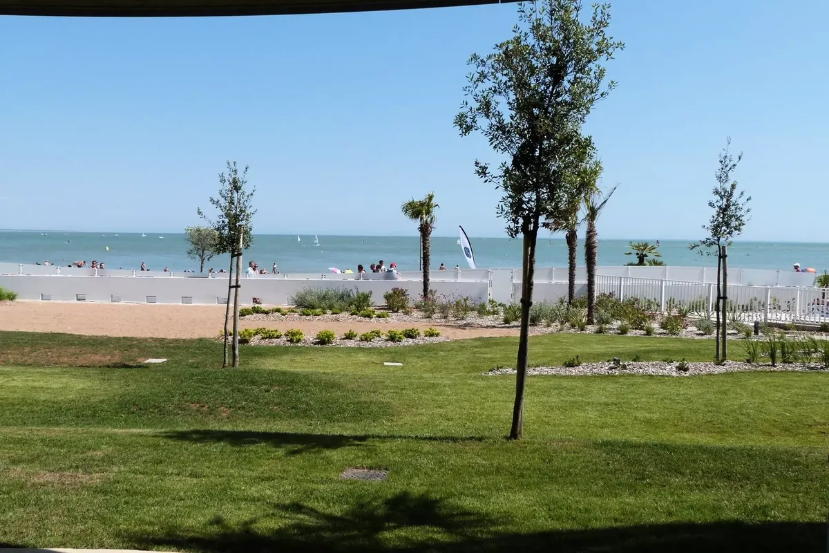 3 Pièces 6 Personnes