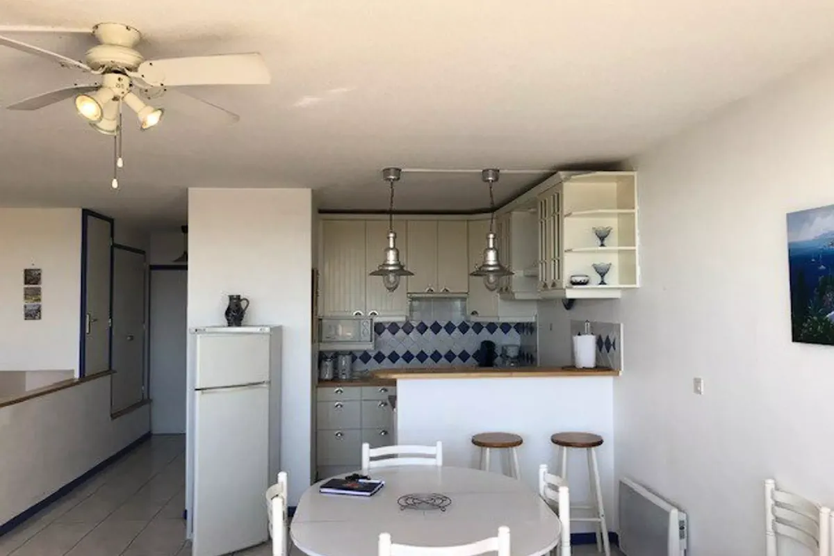 3 Pièces 6 Personnes