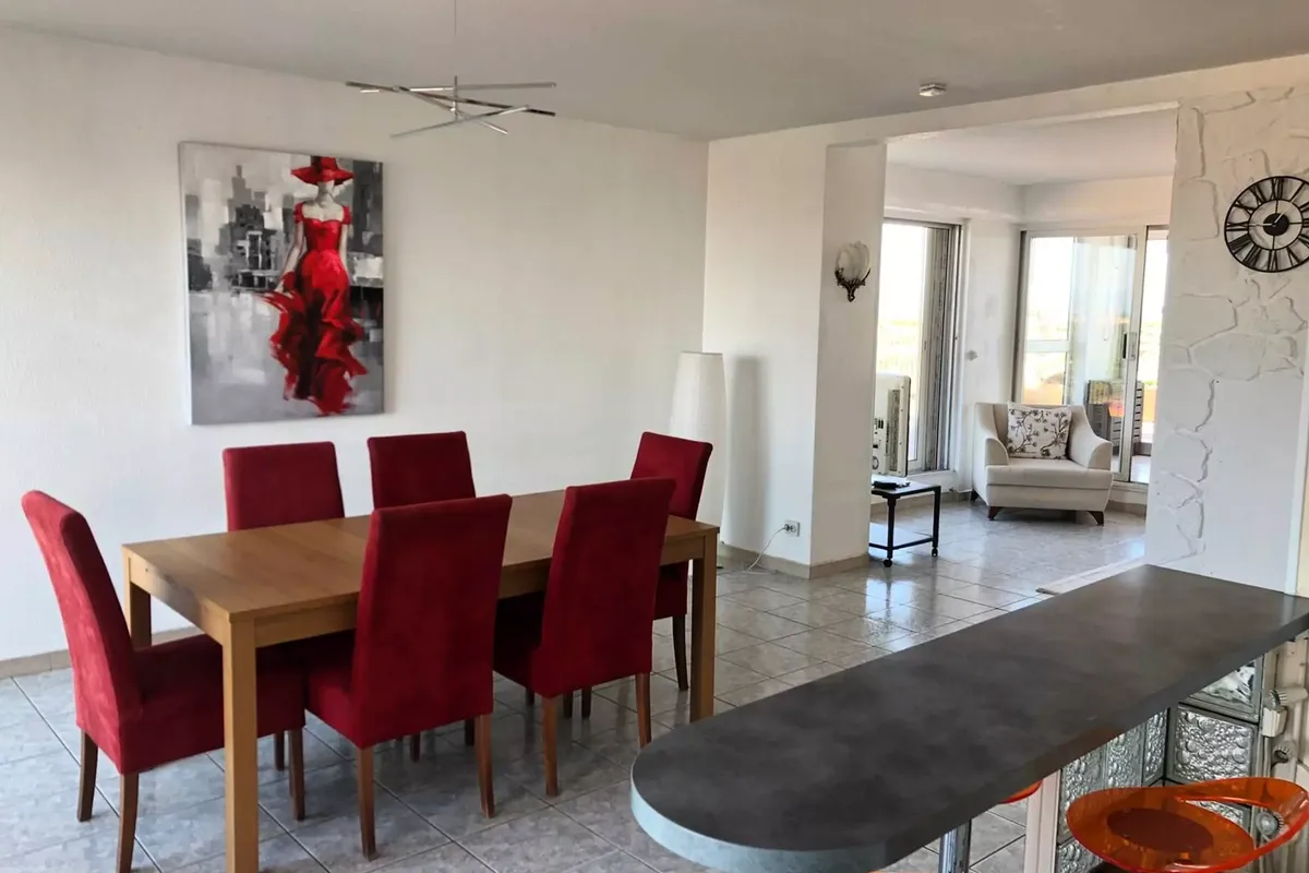 4 Pièces 6 Personnes