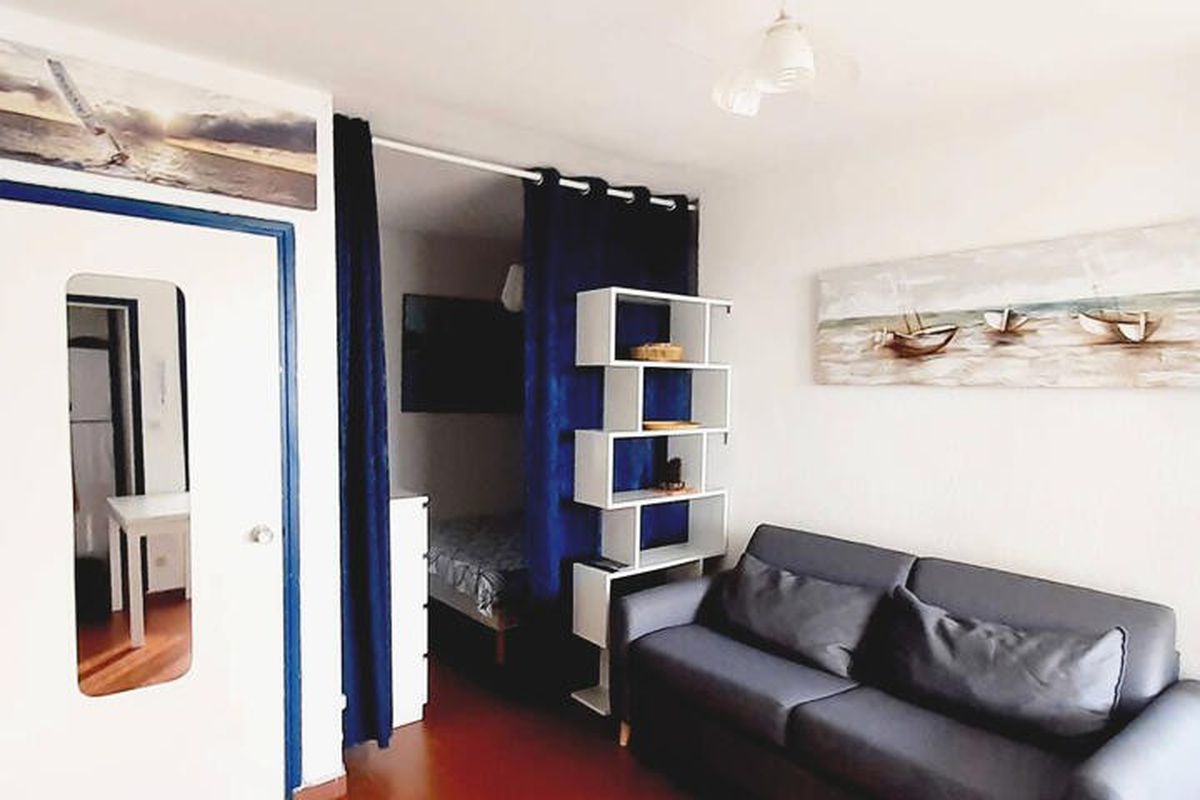 1 Pièce 4 Personnes