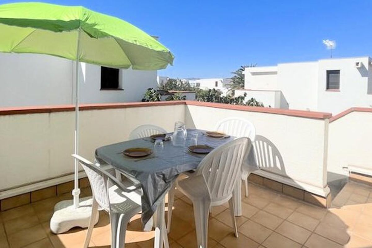 1 Pièce 4 Personnes