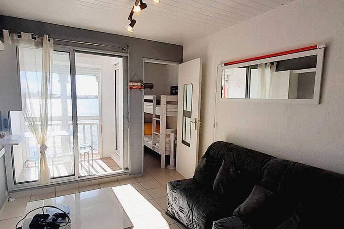 1 Pièce 4 Personnes