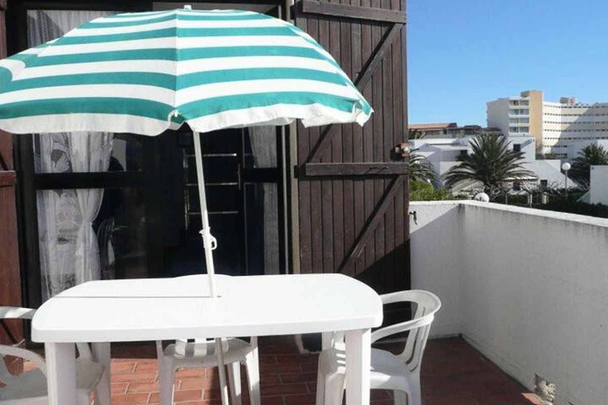 1 Pièce 4 Personnes