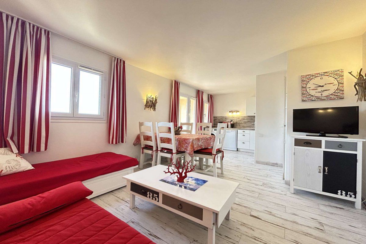 LES ISSAMBRES Vue mer Appt T2 cabine 6 couchages avec piscine - La corniche