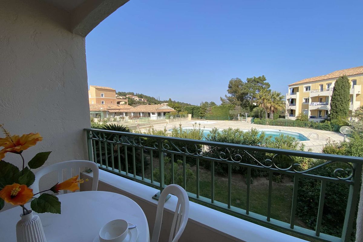 LES ISSAMBRES Appt 2 pièces 5 couchages avec Piscine et parking - Varazur-le village des issambres