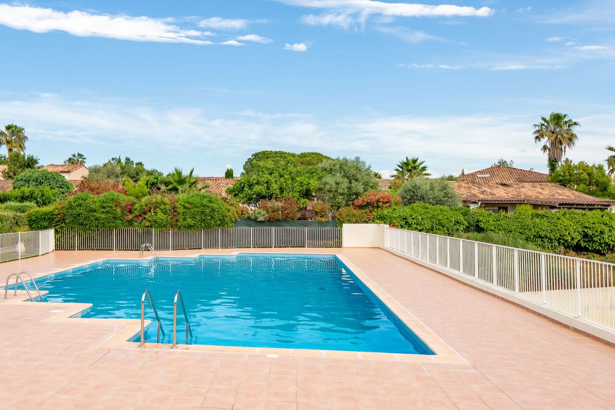 Maison Le Green Village