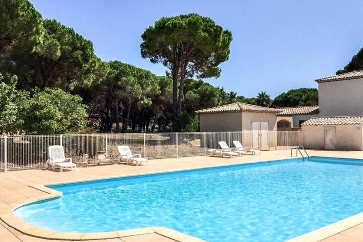 3 Pièces 6 Personnes