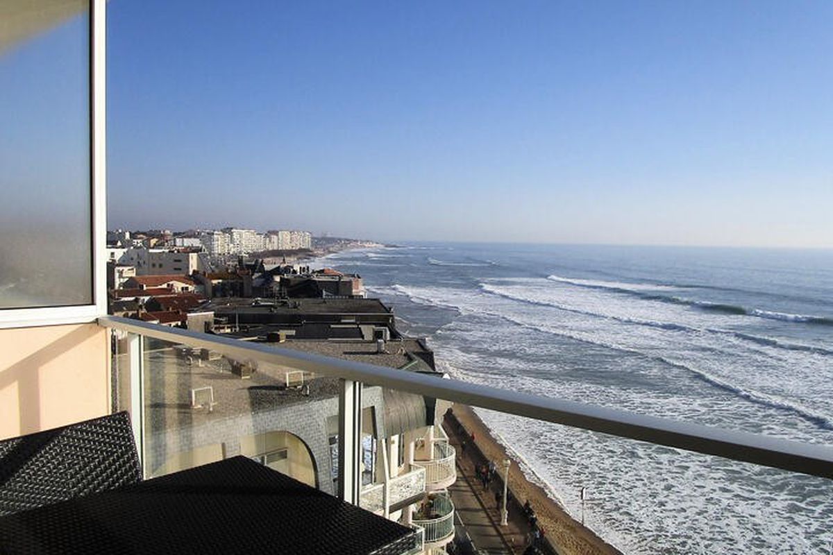 1 Pièce 4 Personnes