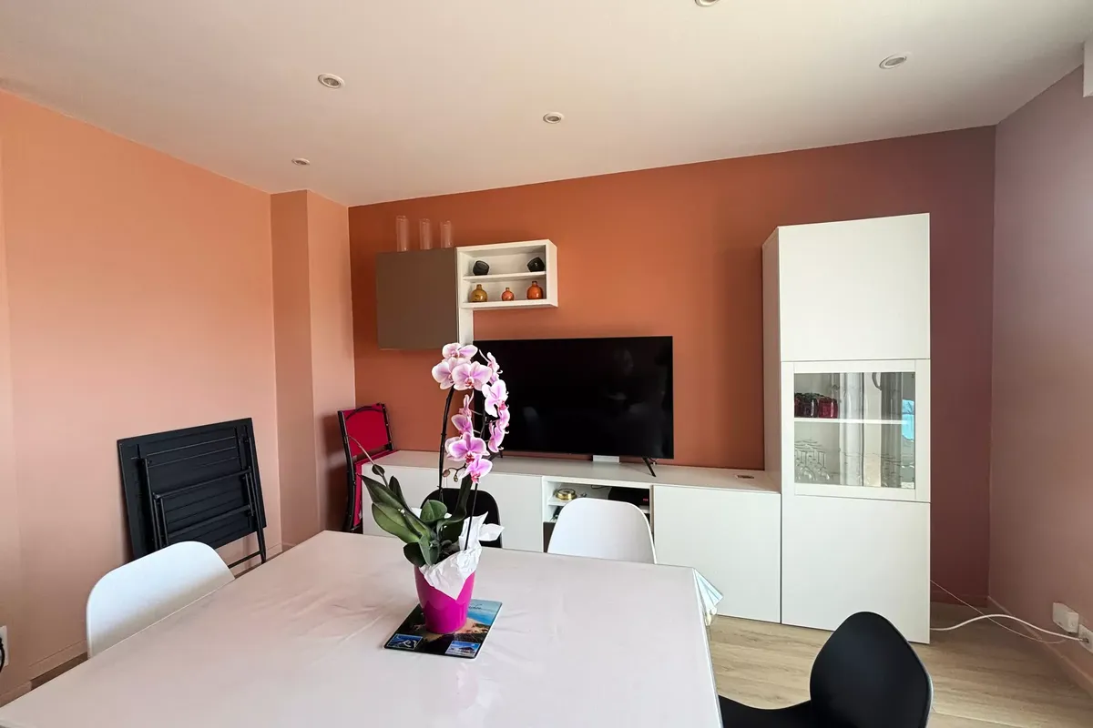 3 Pièces 6 Personnes