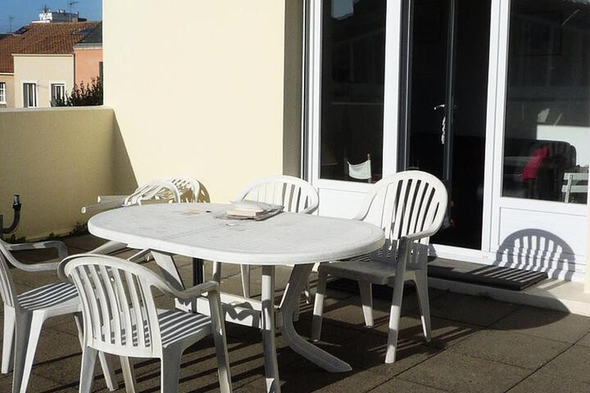 3 Pièces 6 Personnes