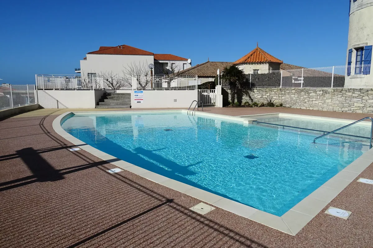 3 Pièces 6 Personnes