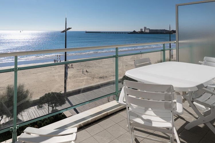 1 Pièce 4 Personnes