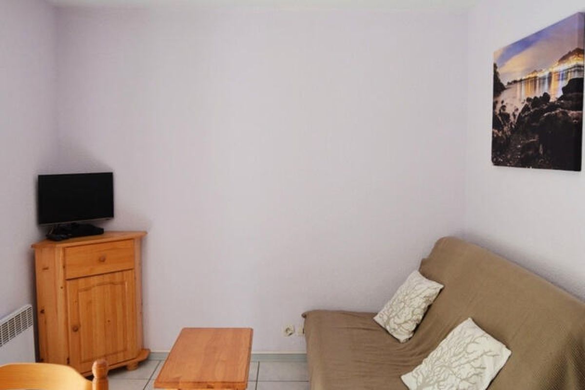 1 Pièce 4 Personnes