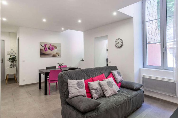 2 Pièces 6 Personnes