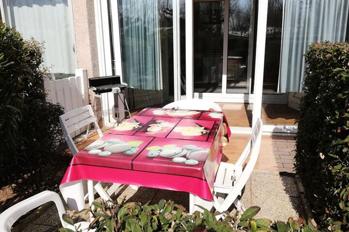 1 Pièce 4 Personnes