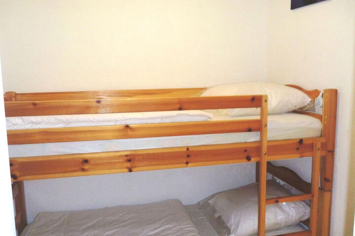 1 Pièce 4 Personnes