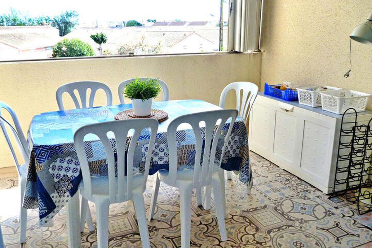 1 Pièce 4 Personnes