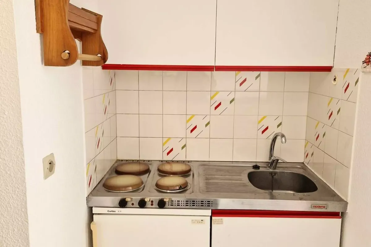 1 Pièce 4 Personnes