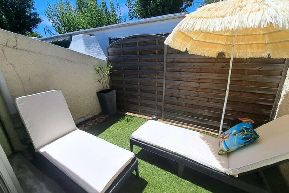 1 Pièce 4 Personnes