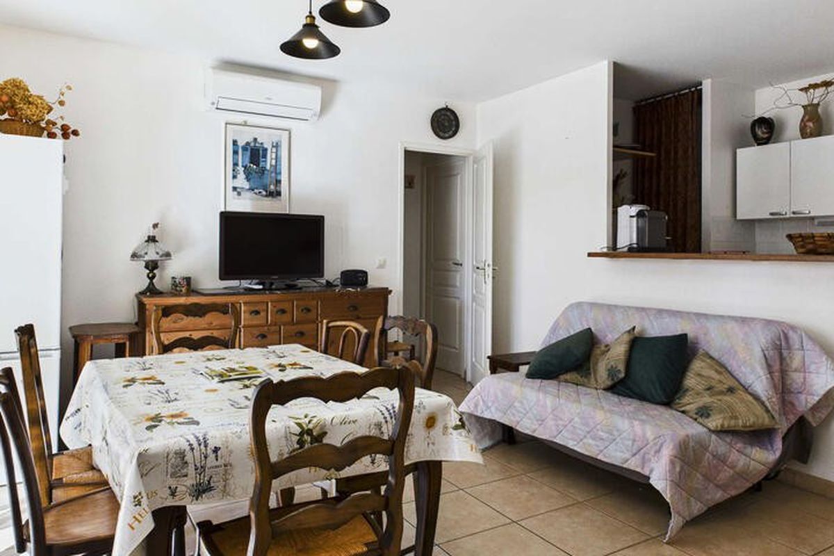 3 Pièces 6 Personnes