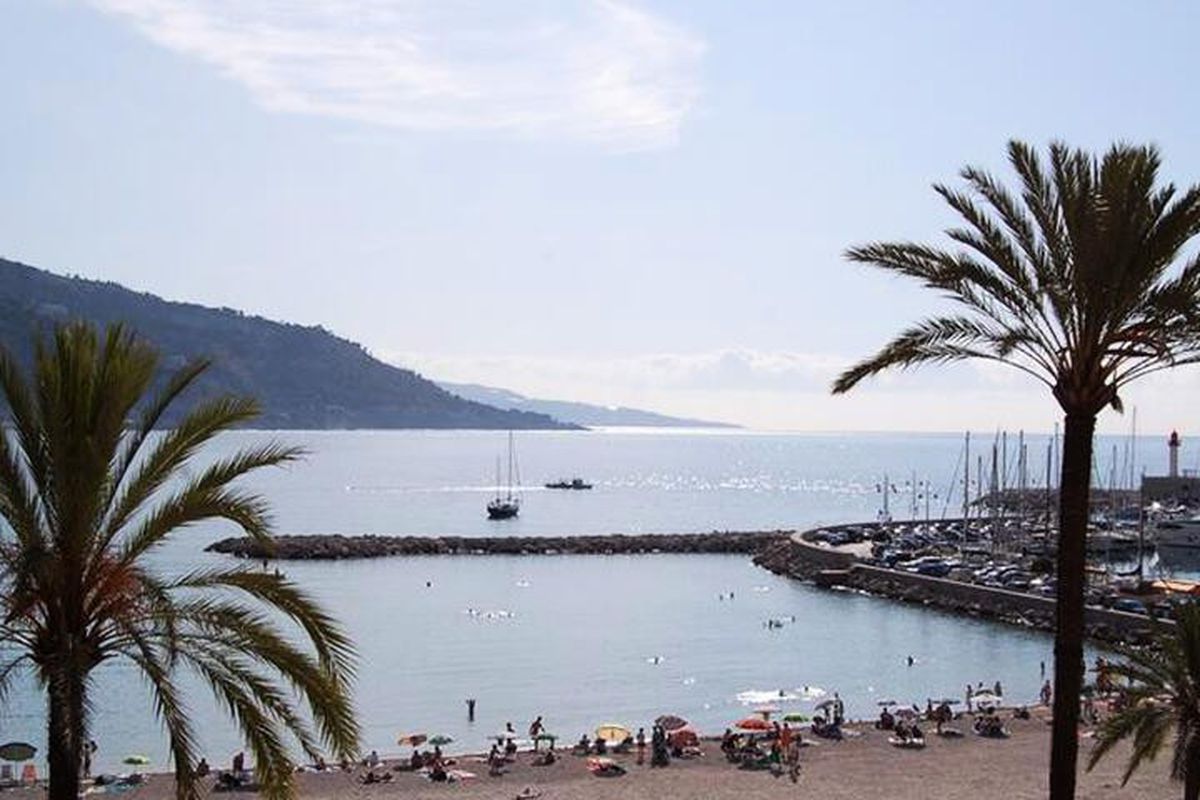 1 Pièce 4 Personnes