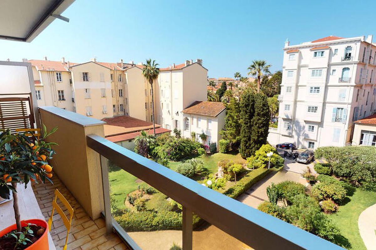 1 Pièce 4 Personnes