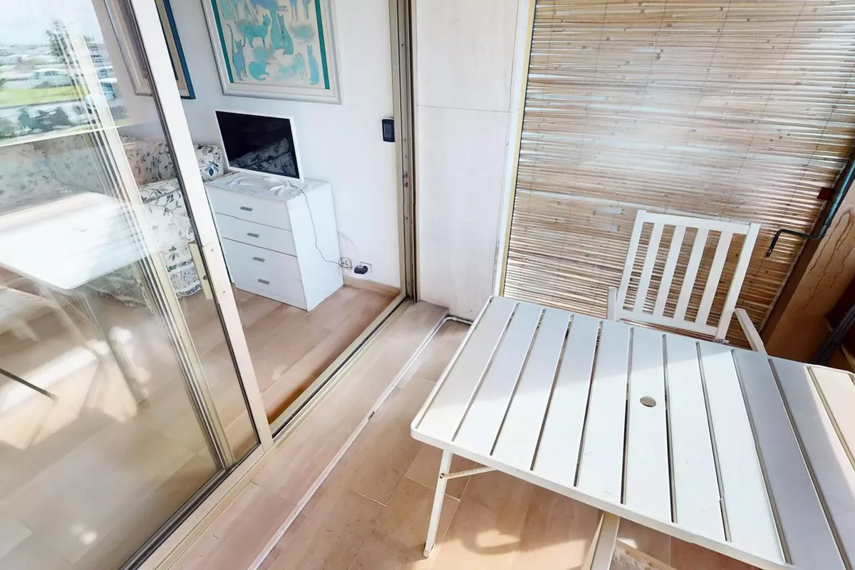 1 Pièce 4 Personnes