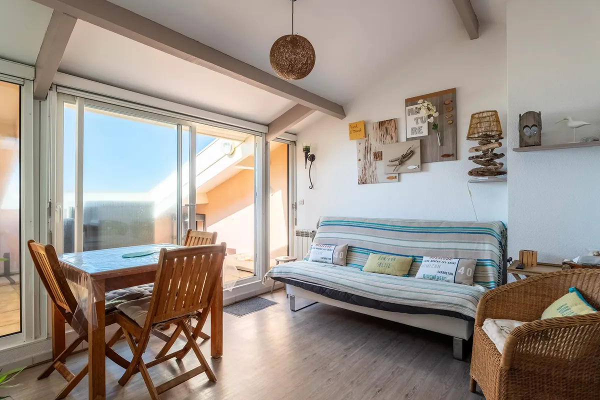 3 Pièces 6 Personnes