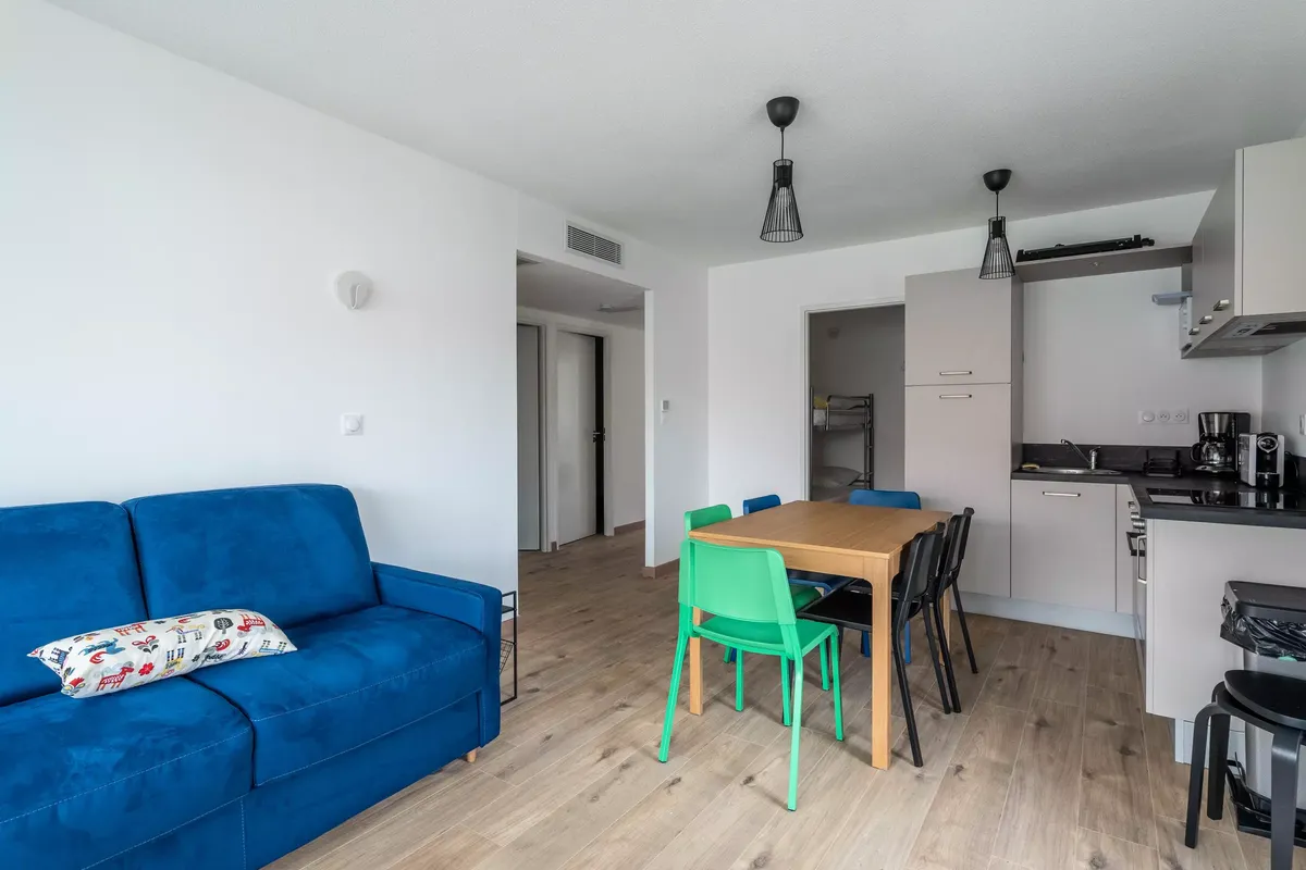 4 Pièces 8 Personnes