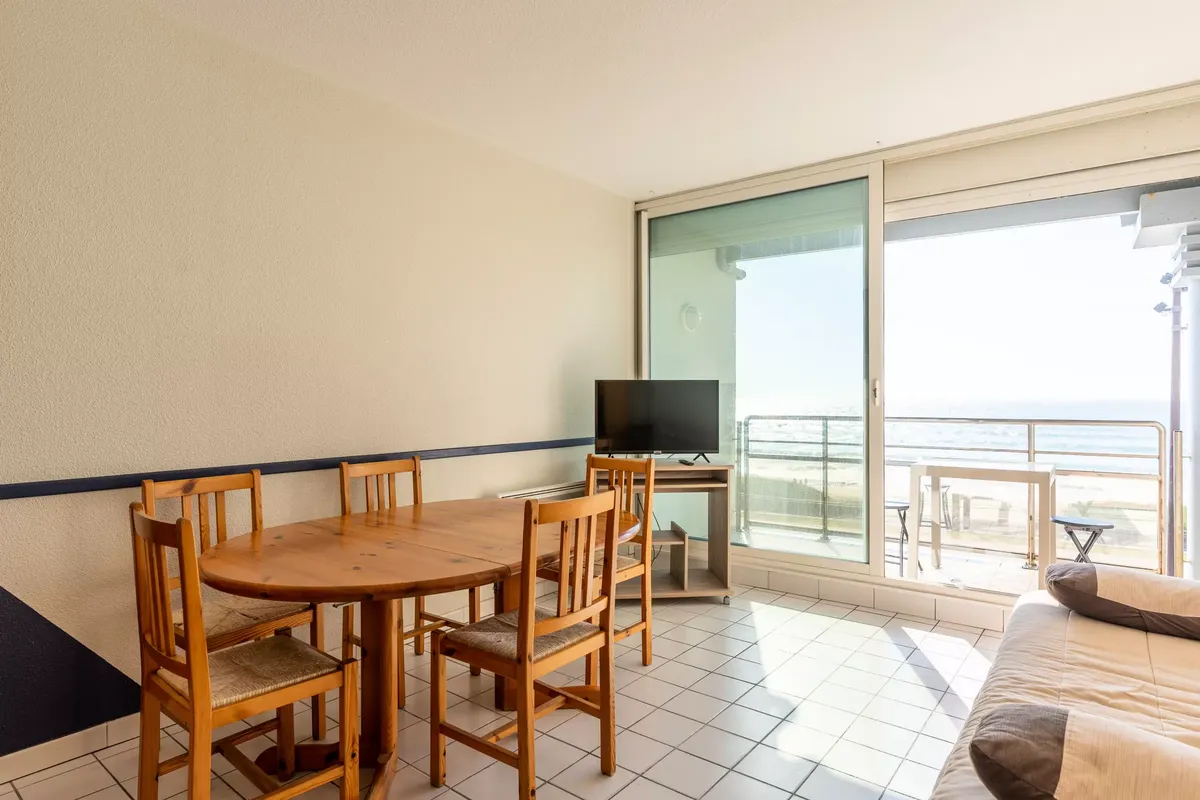 2 Pièces 6 Personnes