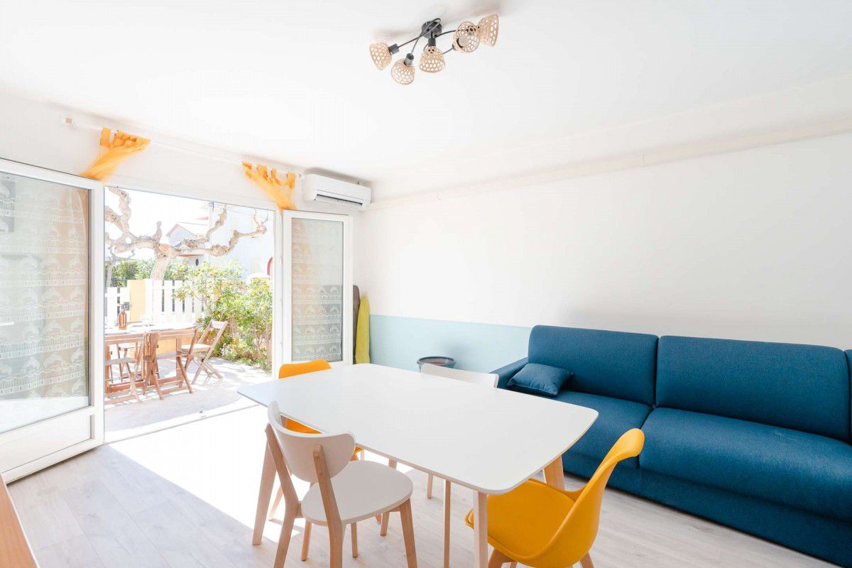 PE40 T2 climatisé avec WIFI en rez-de-chaussée proche de la plage