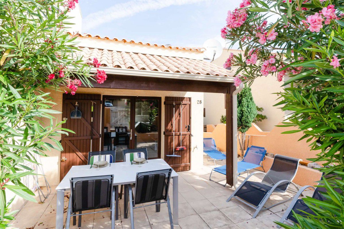 VC28 Pavillon studio mezzanine dans résidence avec piscine collective - Les villas sur la colline