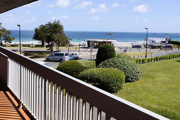 2 Pièces 4 Personnes