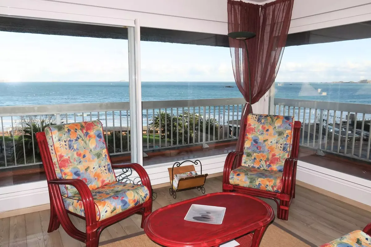 4 Pièces 6 Personnes