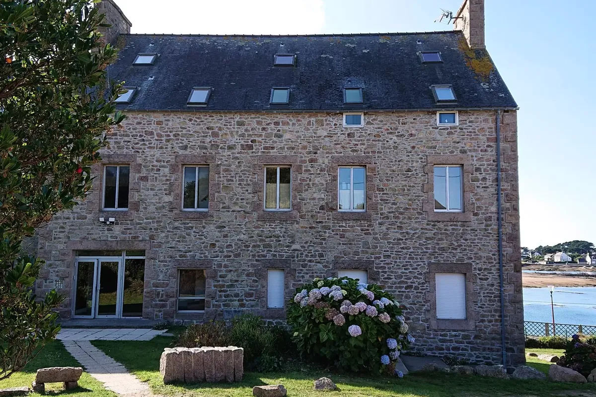 2 Pièces 4 Personnes