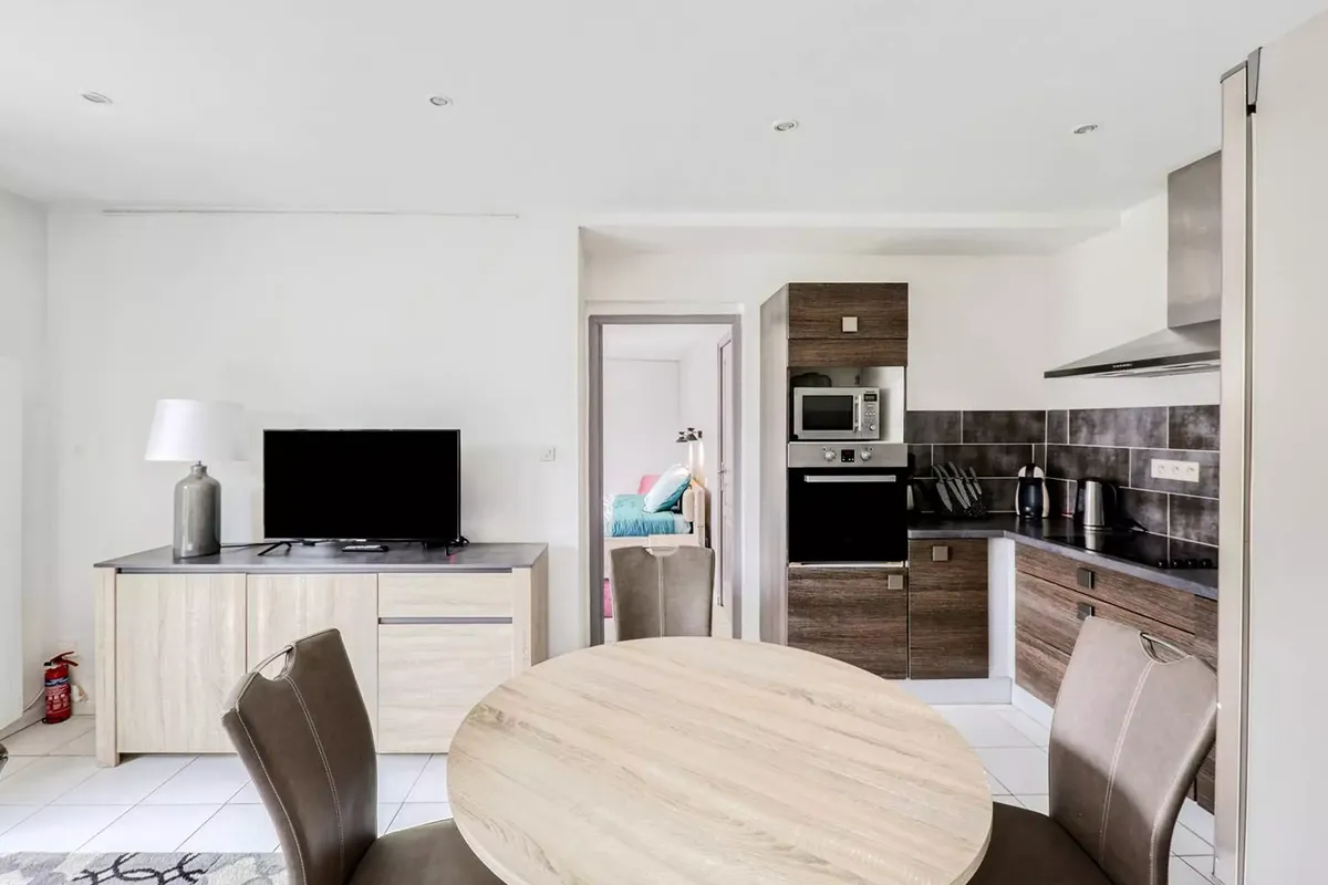 2 Pièces 4 Personnes