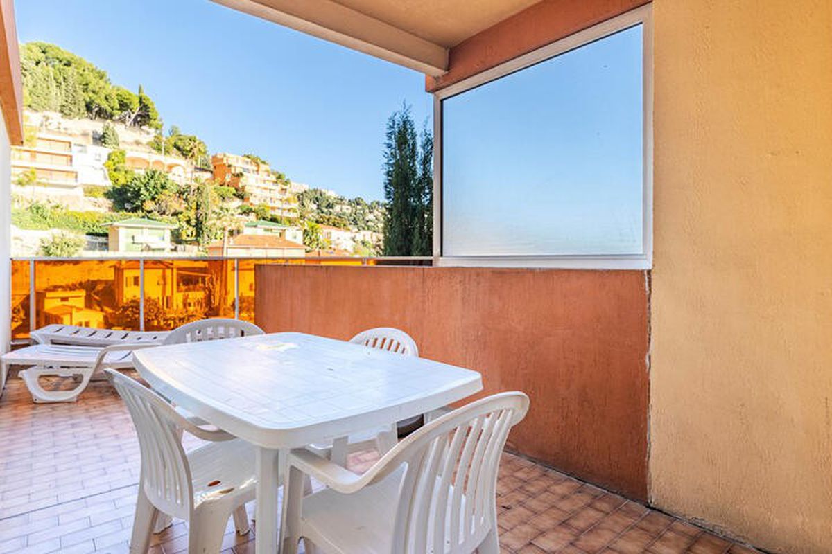 1 Pièce 4 Personnes