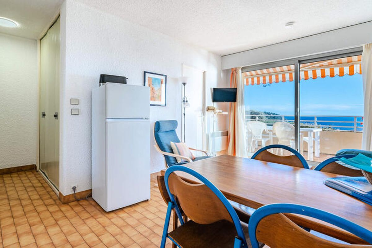 2 Pièces 8 Personnes