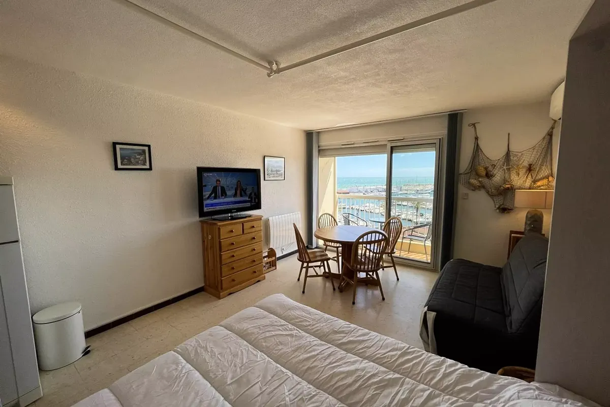 1 Pièce 4 Personnes