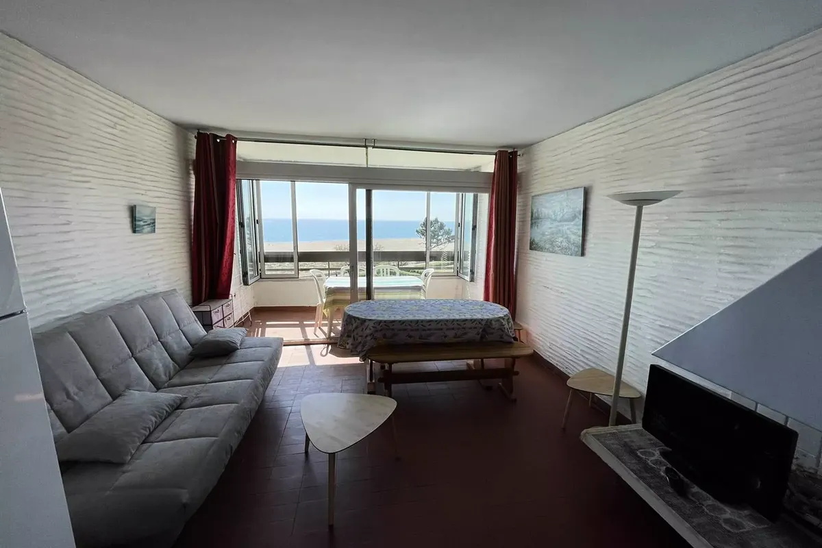 2 Pièces 6 Personnes