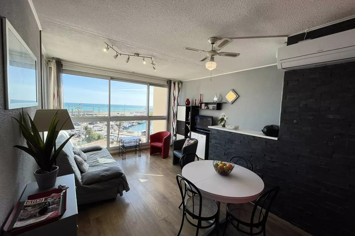 2 Pièces 6 Personnes