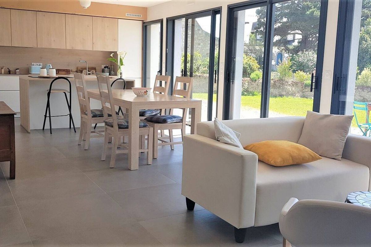 Maison 5 pièces 9 personnes  au calme à 300 m de la mer - Wifi