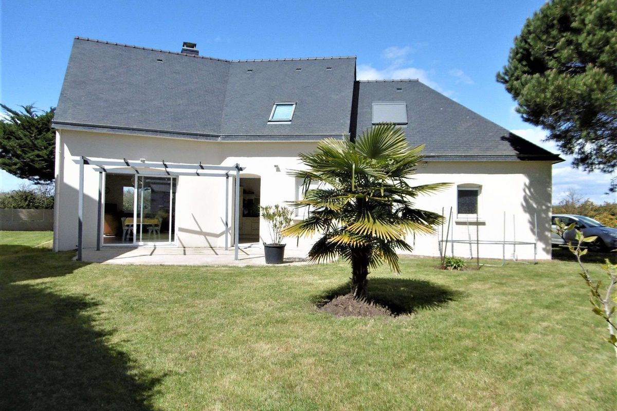 Maison 5 pièces 8 à 9 personnes avec jardin clos à proximité de la mer